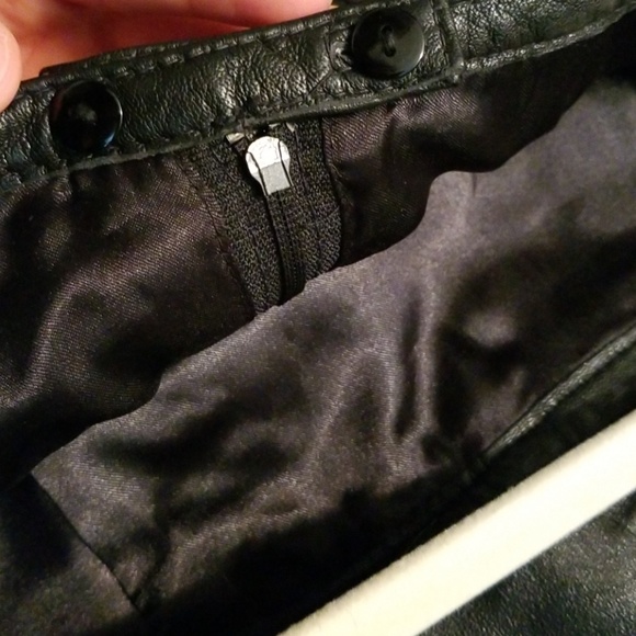 **VINTAGE LEATHER!!** - Picture 8 of 10